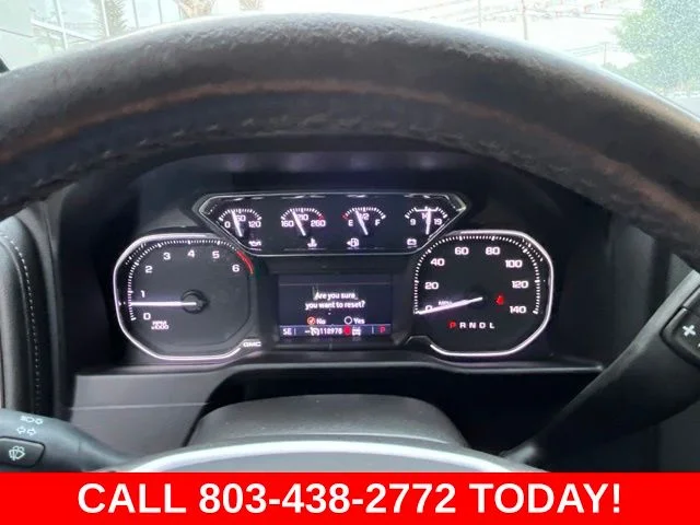 Used 2022 White GMC SLE image 18
