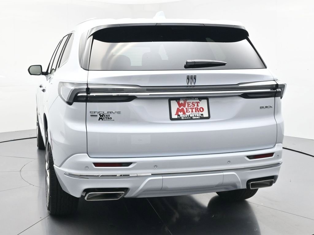 New 2026 Iridescent White Tricoat Buick Avenir image 31