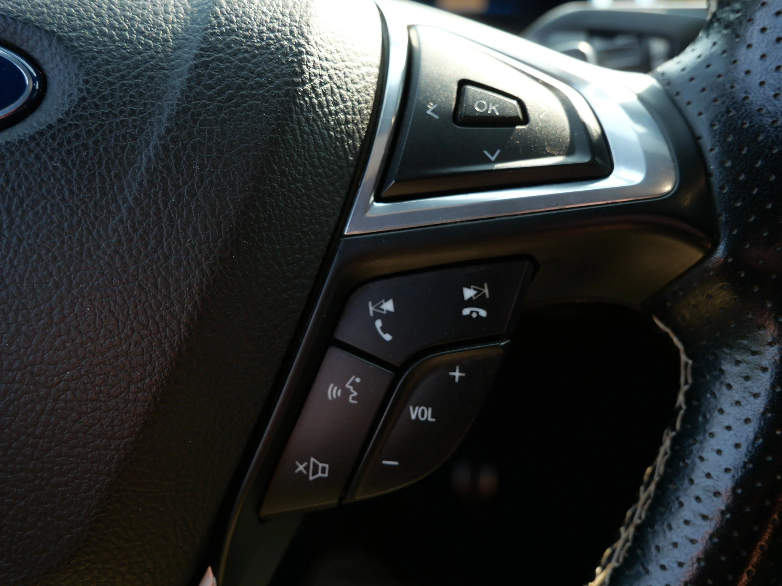 2021 Ford Edge ST - Photo 27