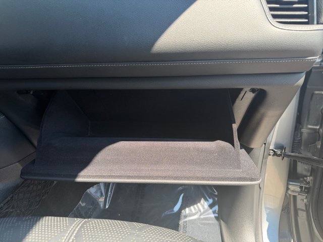 Used 2025 Silver INFINITI SENSORY image 31