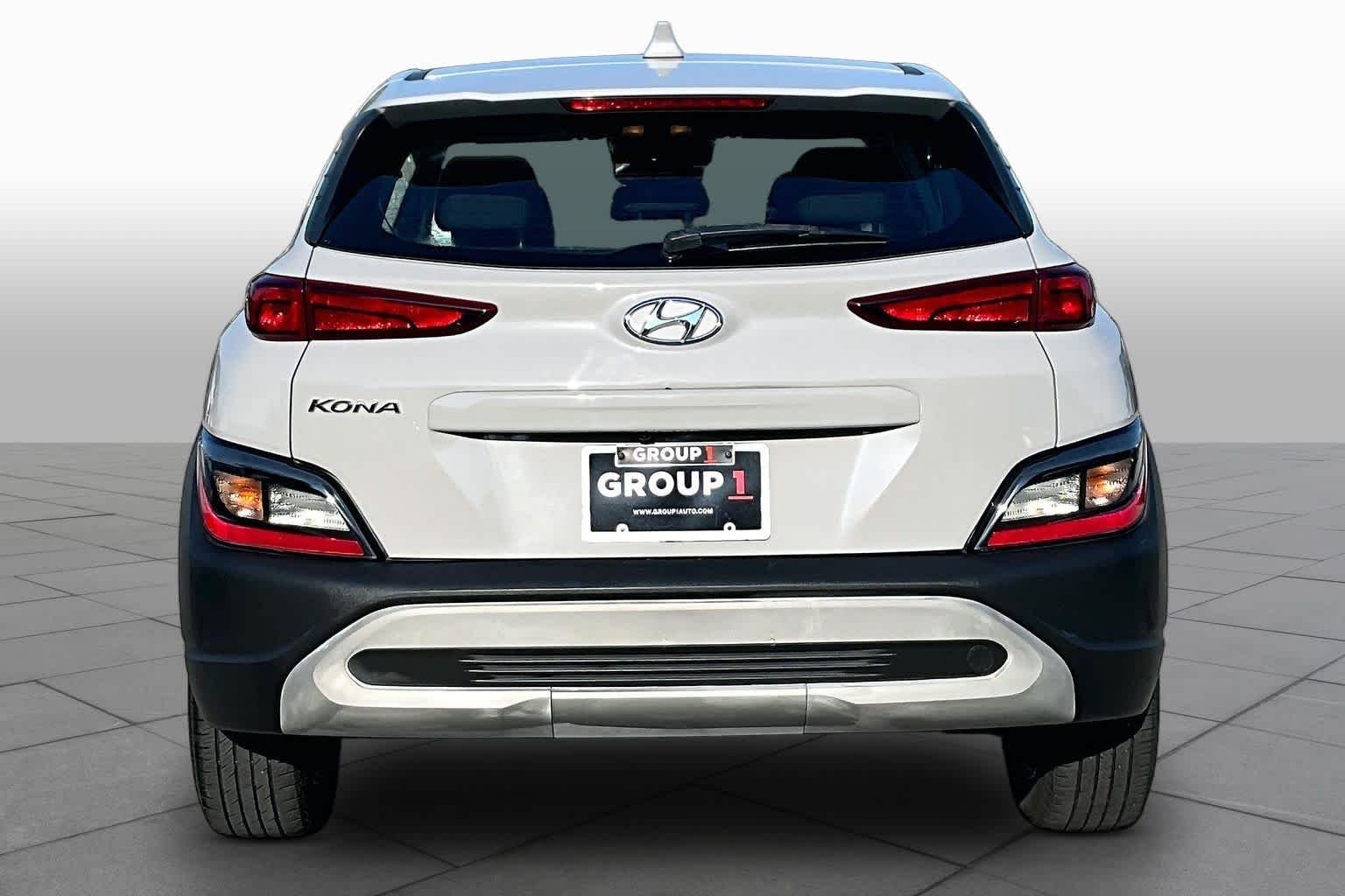 Pre-Owned 2022 Hyundai Kona SE