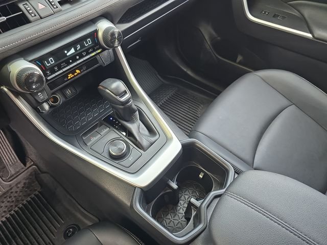 Used 2023 Beige Toyota XLE Premium image 24