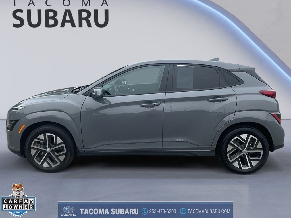 Used 2023 Gray Hyundai SE image 2