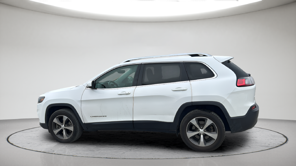 Used 2019 White Jeep Limited image 13