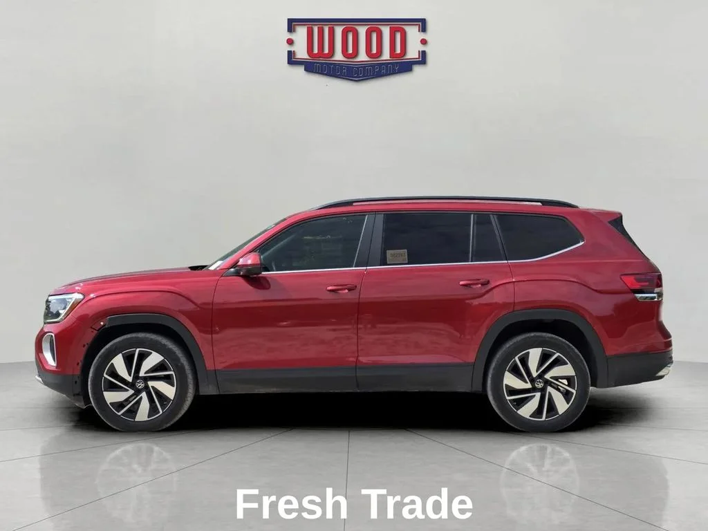 Used 2024 Maroon Volkswagen 2.0T SE w/Technology image 4