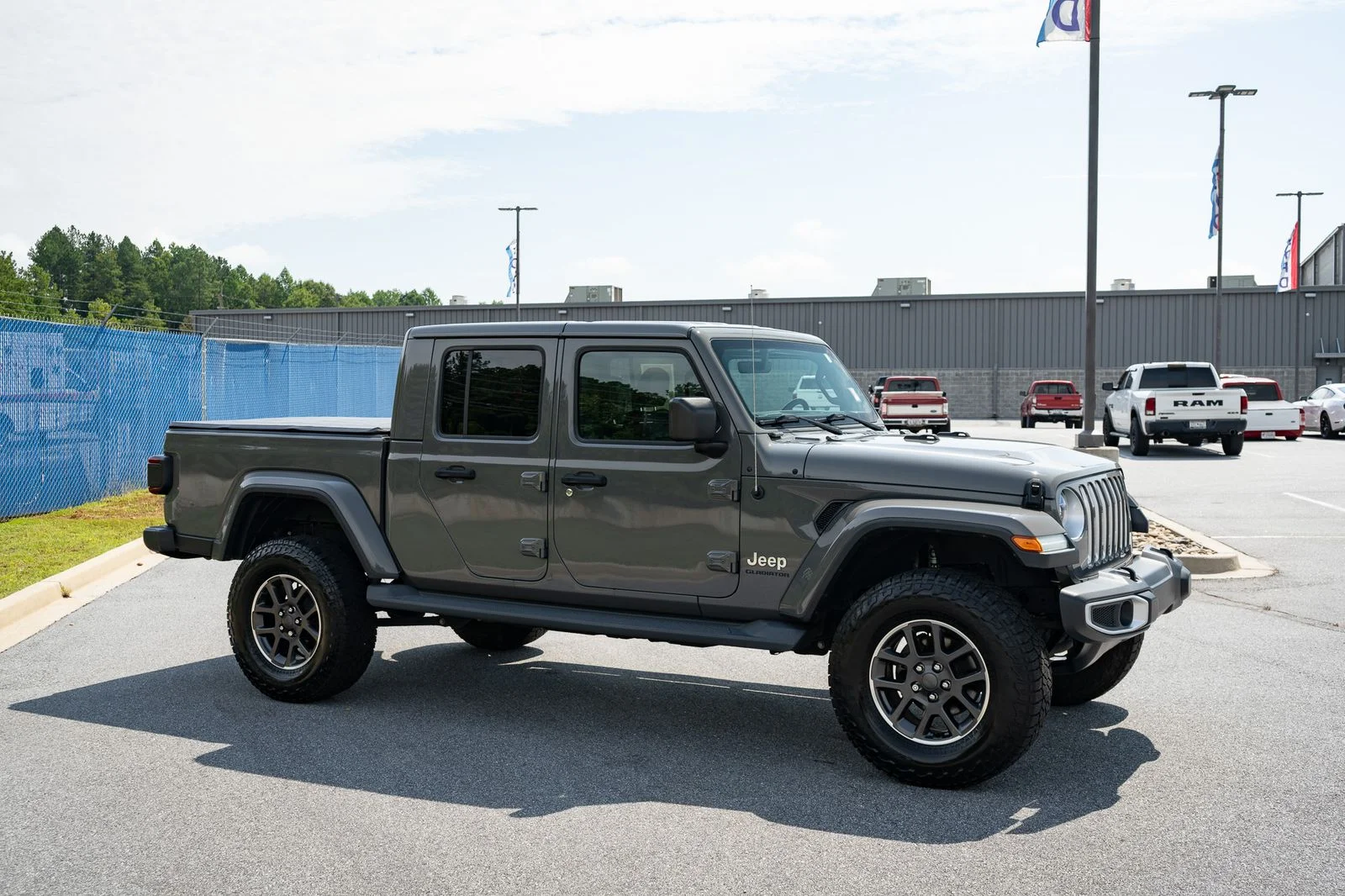 Used 2020 Gray Jeep Overland image 12