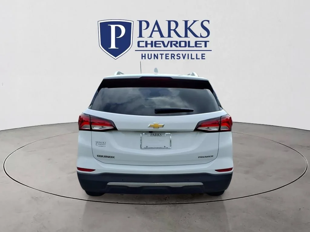 Used 2023 SUMMIT WHITE Chevrolet Premier image 31