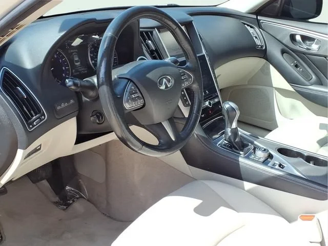 Used 2016  INFINITI 3.0t Premium image 8