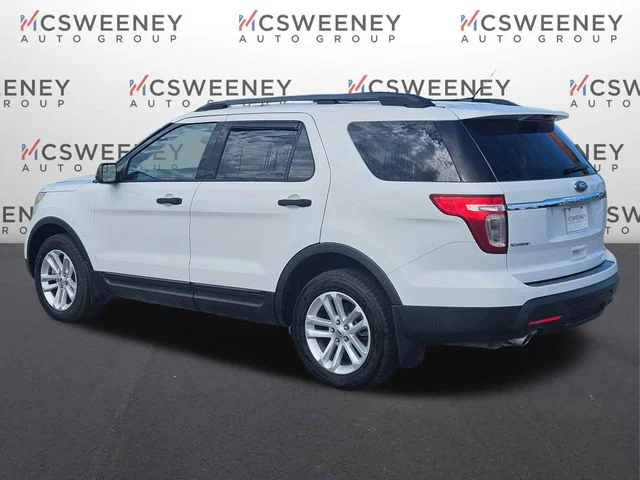 Used 2015 White Ford Base image 3