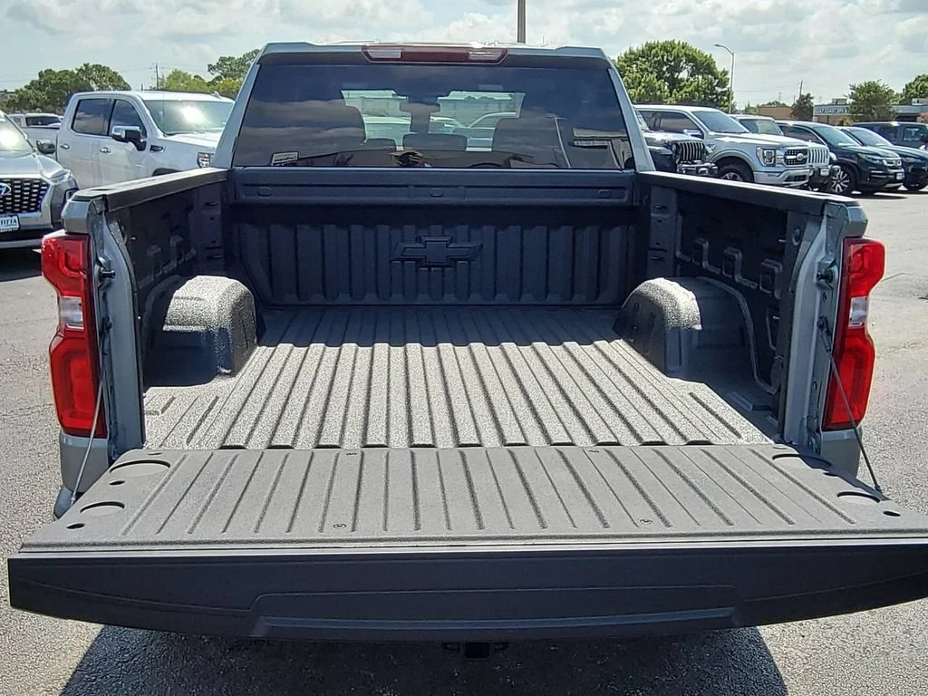 New 2026 Sterling Gray Metallic Chevrolet RST image 26