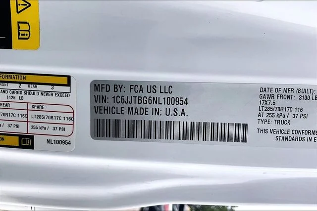 Used 2022 White Jeep Rubicon image 30