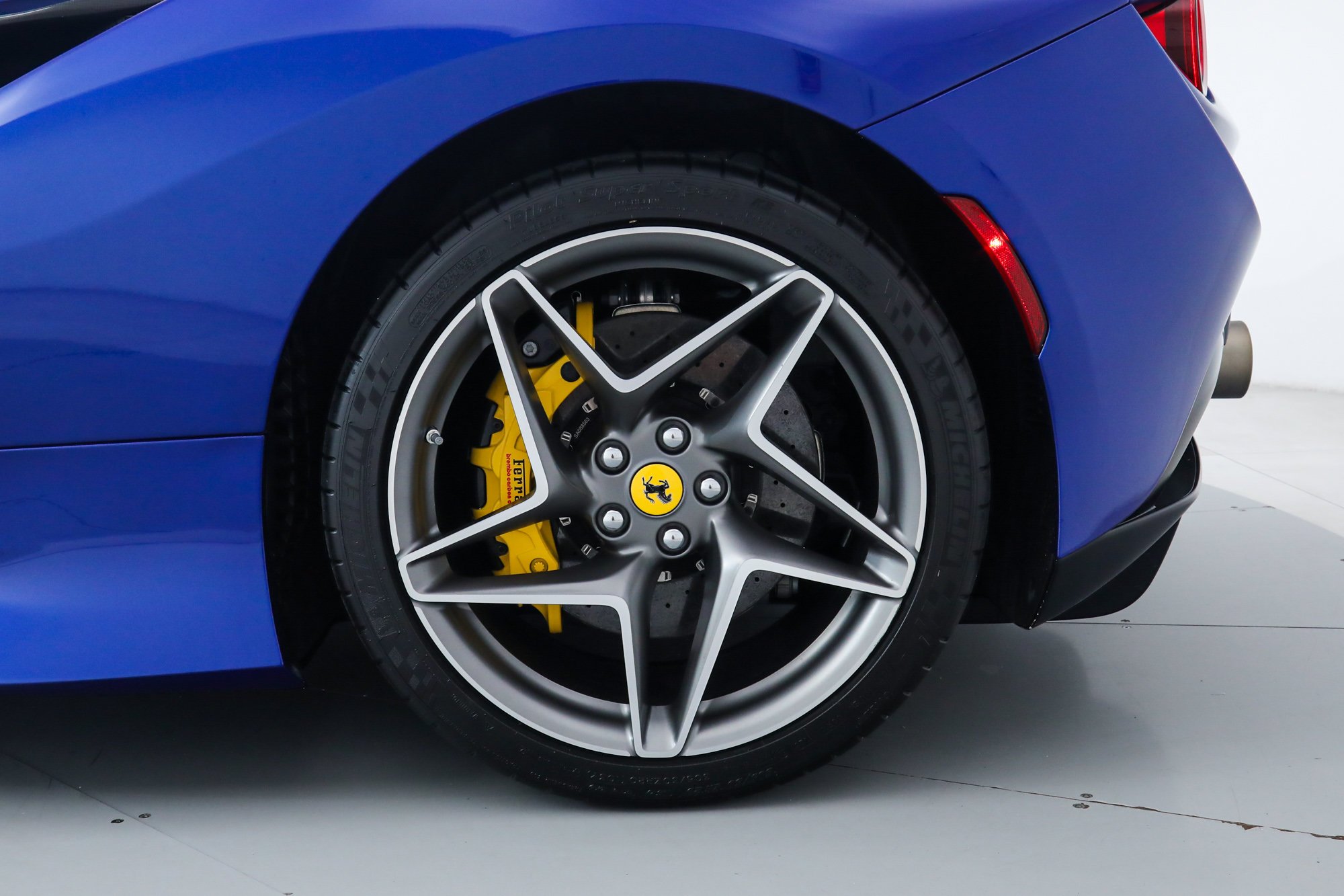 Used 2022 Blue Ferrari  image 40