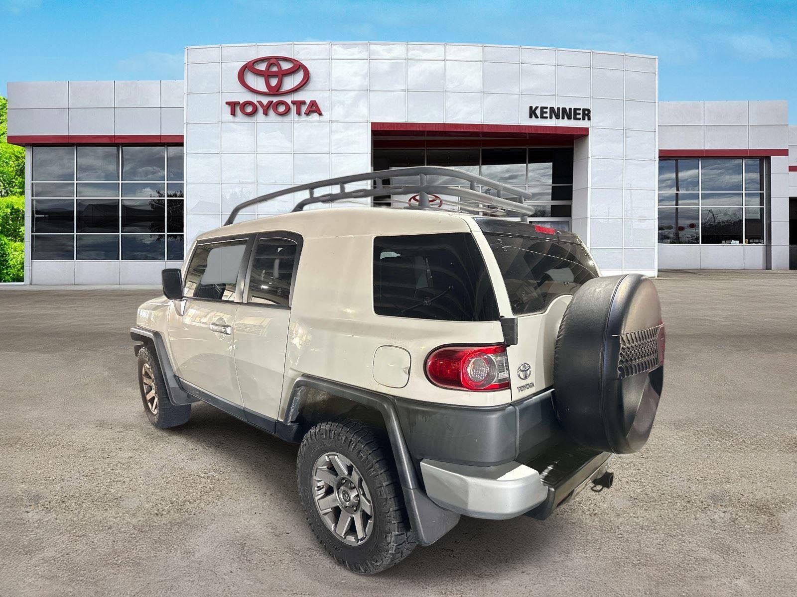 Used 2014 Iceberg Toyota Base image 4