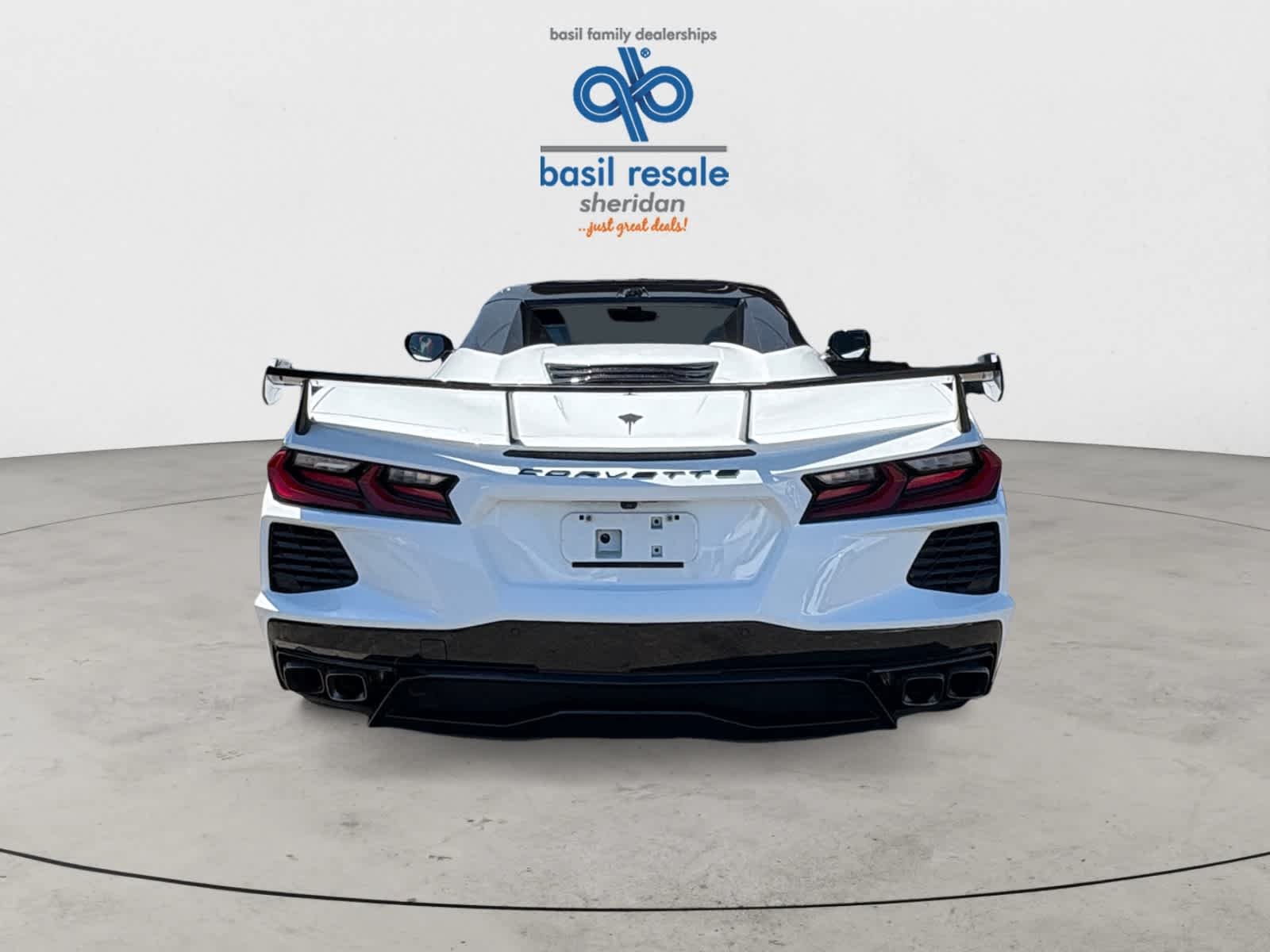 Used 2022 Arctic White Chevrolet 3LT image 6