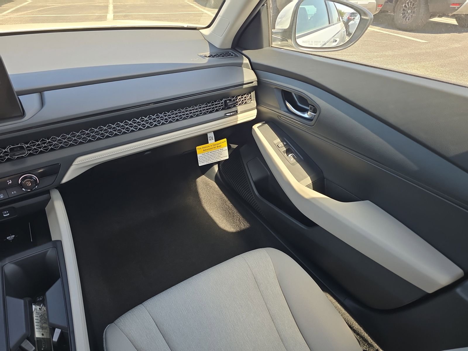 New 2026 Platinum White Pearl Honda LX image 14