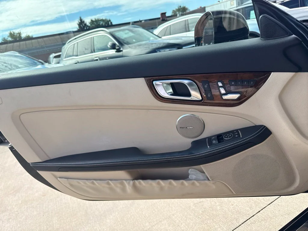 Used 2017 Black Mercedes-Benz SLC 300 image 12