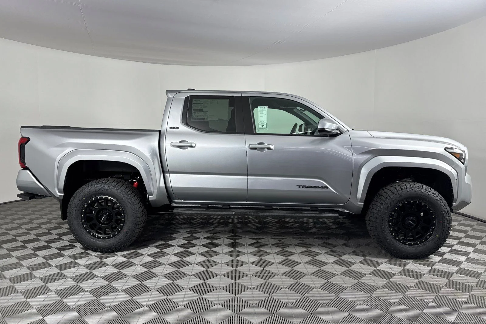 New 2025 Celestial Silver Metallic Toyota  SR5 image 3