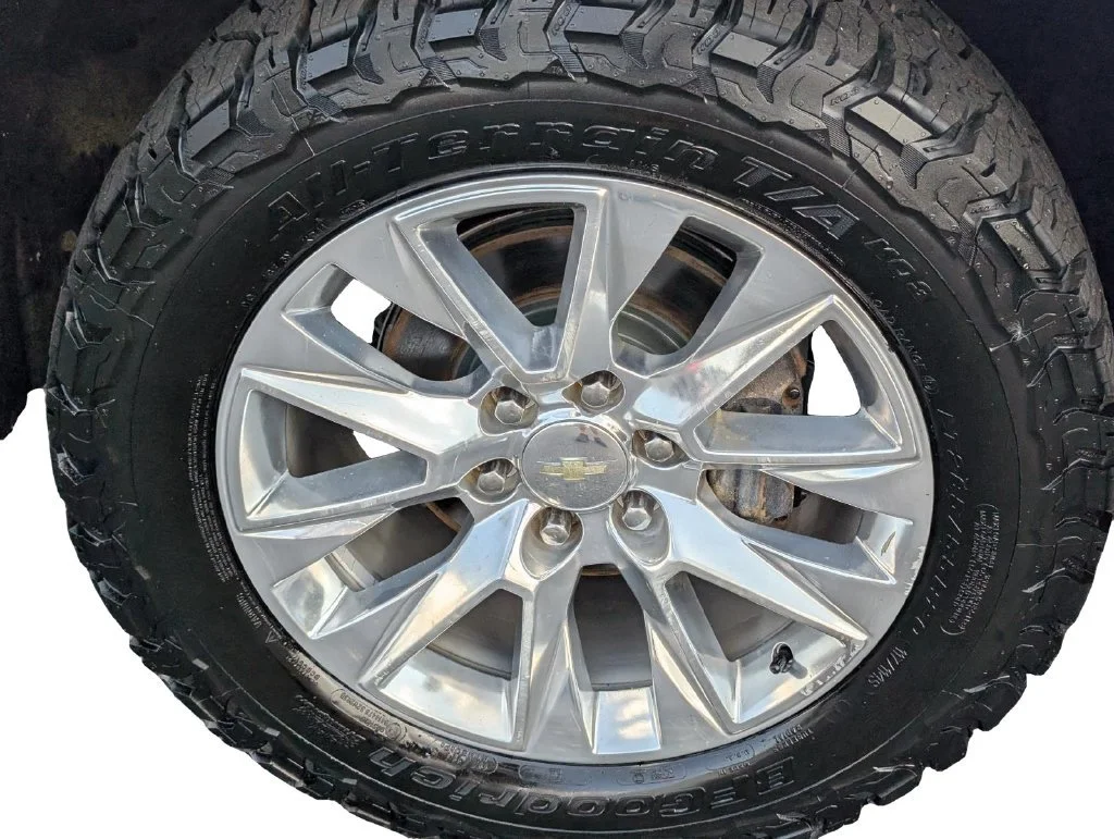 Used 2019 BLACK Chevrolet LTZ image 10
