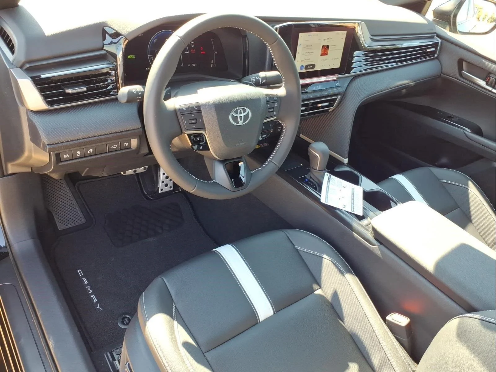 New 2026 Midnight Black Metallic Toyota SE image 15
