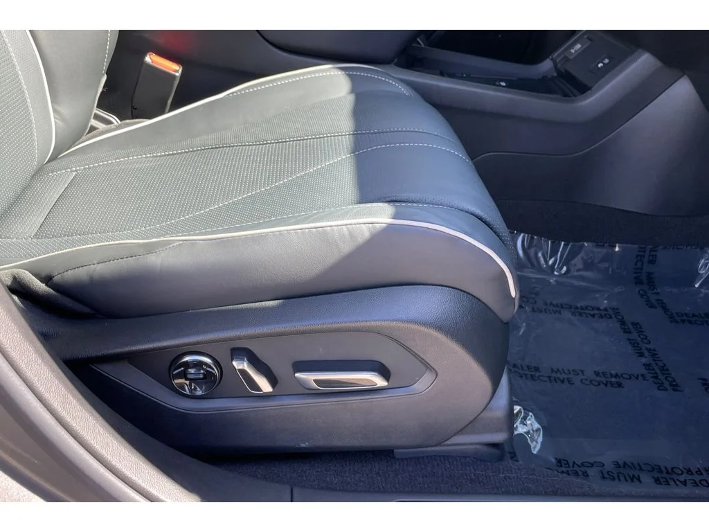Used 2023 Liquid Carbon Metallic Acura w/Advance Package image 22