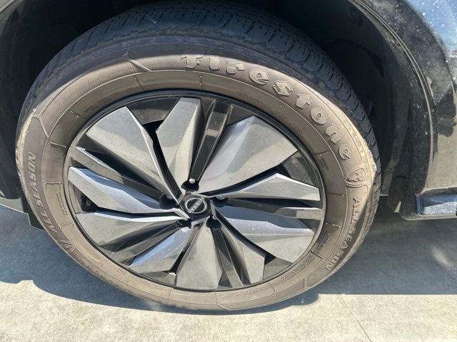 Used 2023 Gray Nissan ENGAGE e-4ORCE image 12
