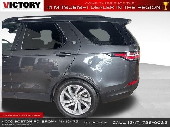 Used 2018 Gray Land Rover HSE image 7