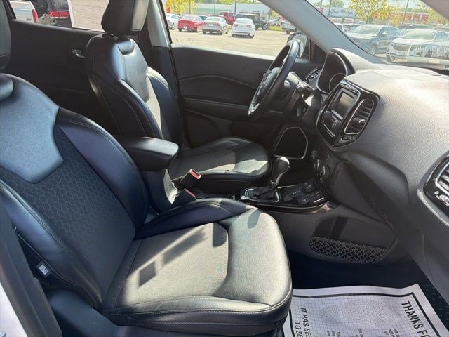 Used 2018 White Clearcoat Jeep Altitude image 21