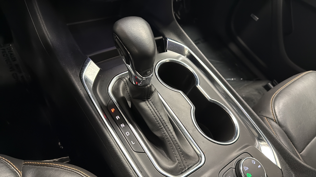 Used 2021 Summit White Chevrolet RS image 19