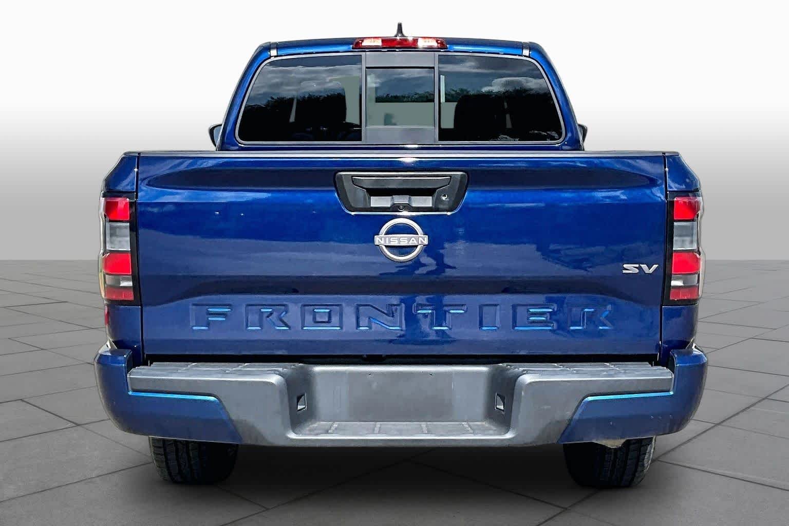 Used 2022 Deep Blue Pearl Nissan SV image 5