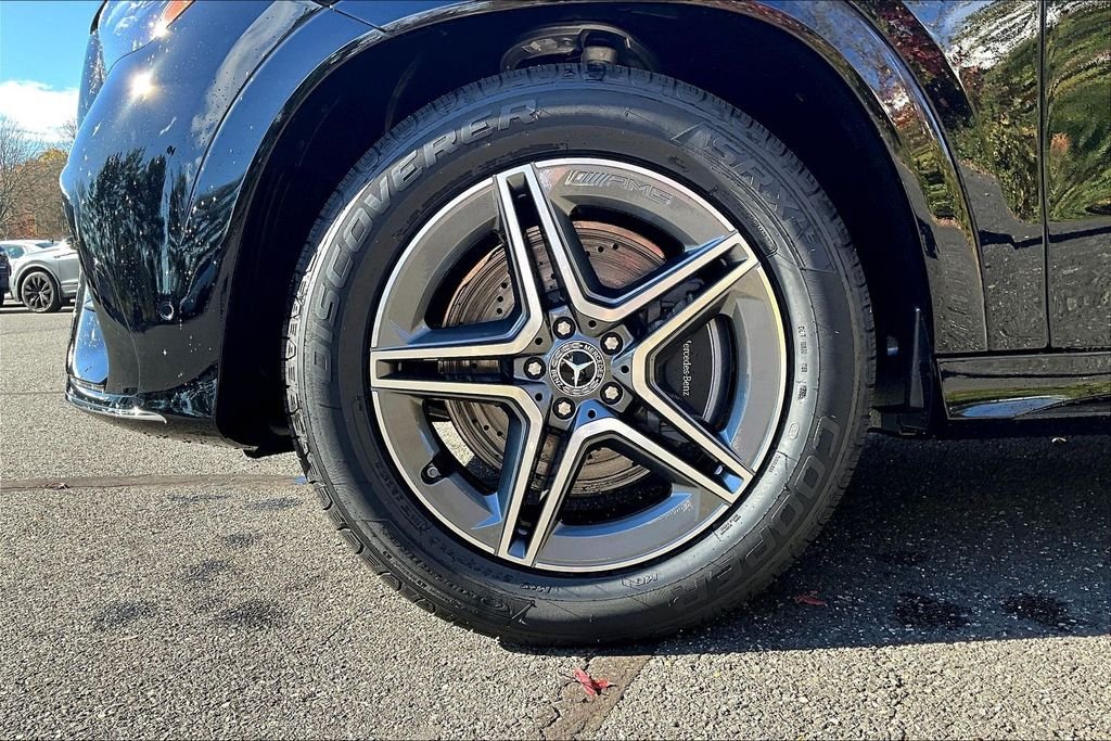New 2026 Black Mercedes-Benz GLE 450 image 12