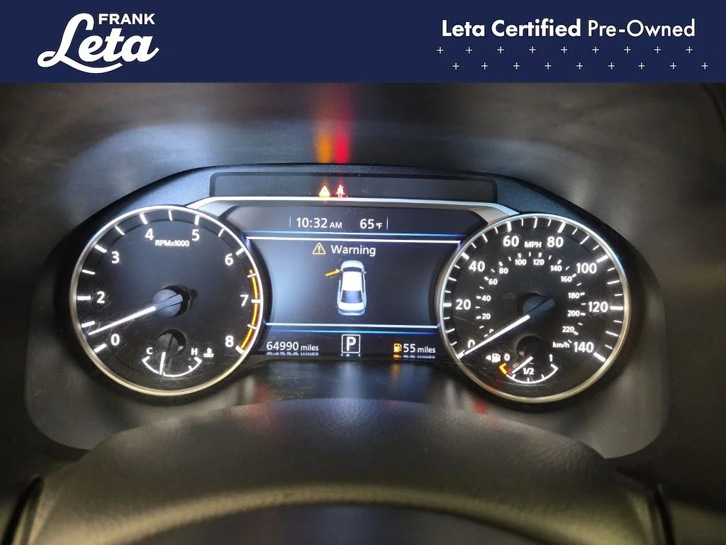 Used 2022 Black Nissan 2.5 SV image 16