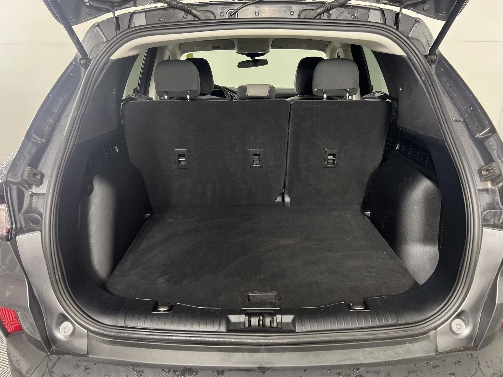 Used 2022 Carbonized Gray Ford SE image 23