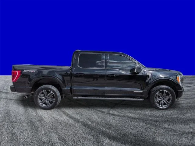 Used 2023 Agate Black Metallic Ford XLT image 3