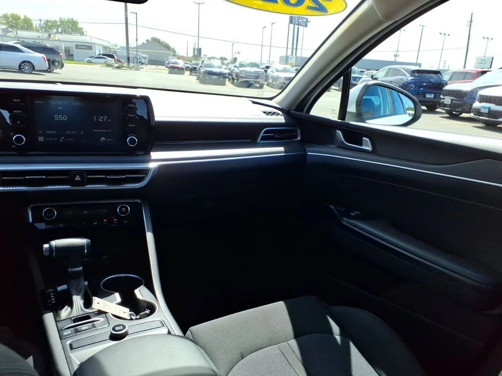 Used 2024 White Kia LXS image 14