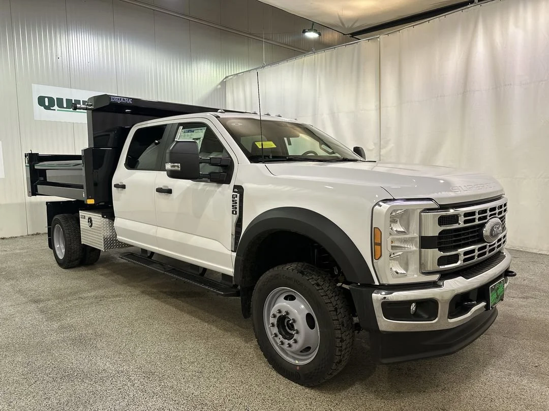2026 Ford F-550 Super Duty Chassis Cab XL - Photo 3