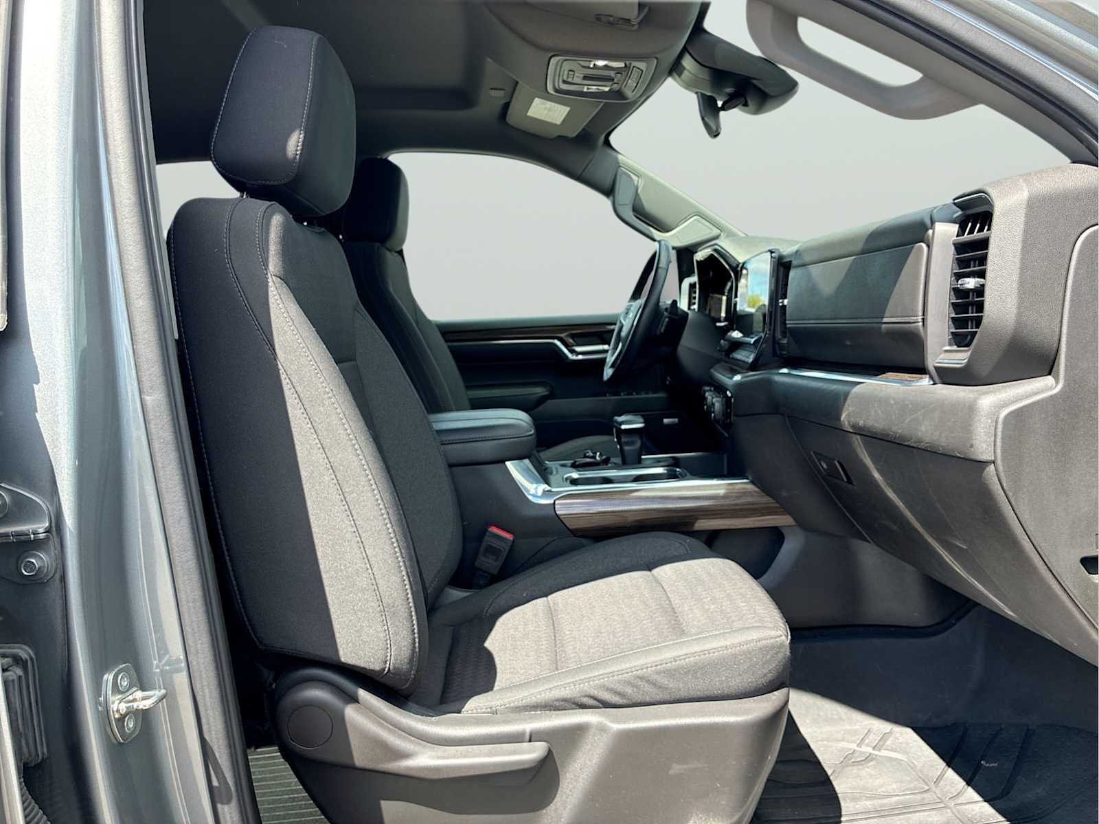 2023 Chevrolet Silverado 1500 RST - Photo 32