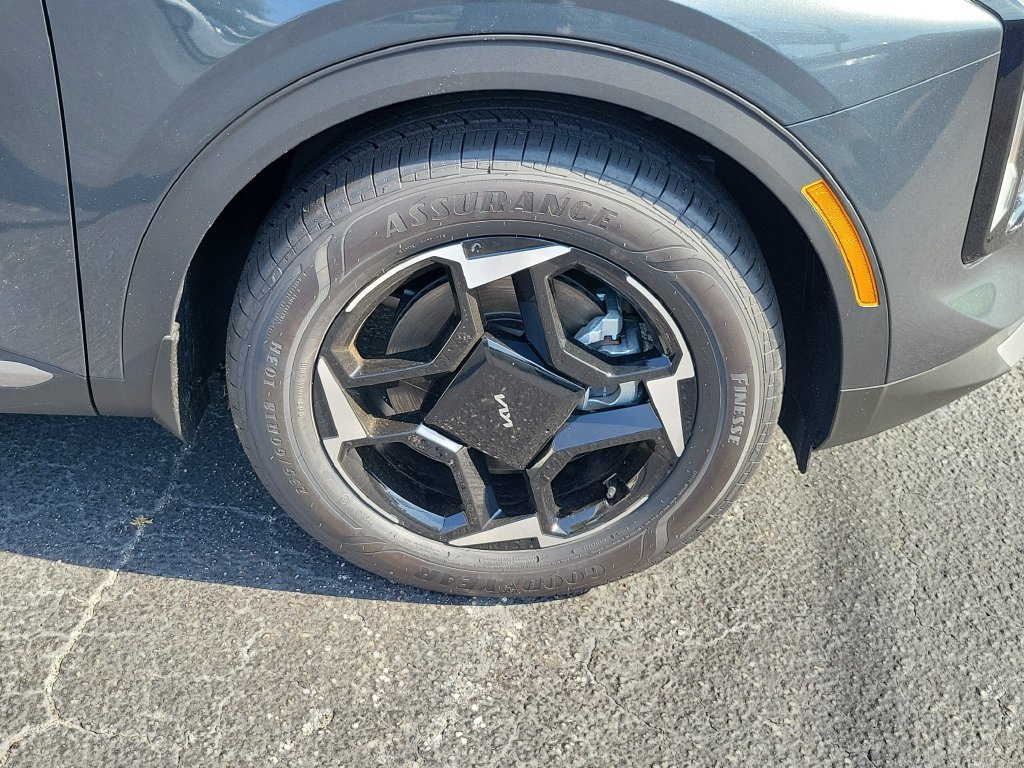 New 2026 Gravity Gray Kia EX image 40