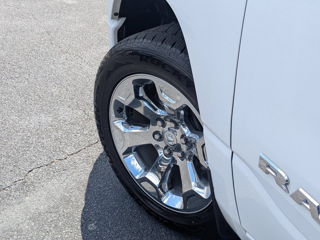 Used 2022 Bright White Clearcoat Ram Big Horn image 9