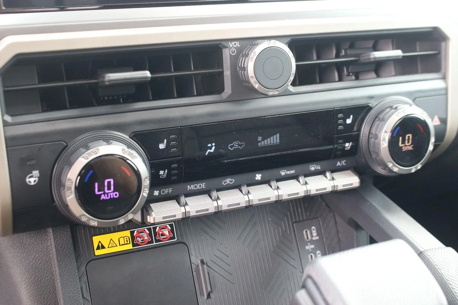 Used 2024 White Toyota SR5 image 28