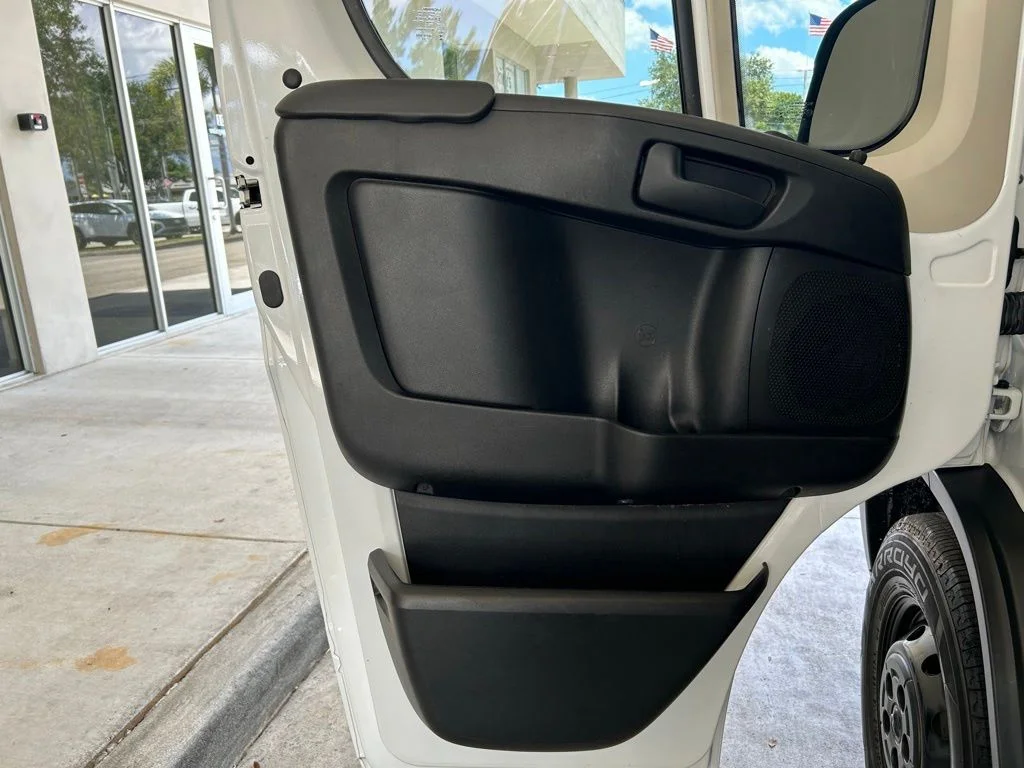 Used 2022 White Ram High Roof image 33
