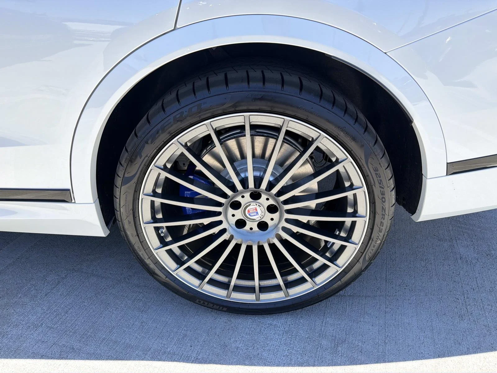 New 2026 Mineral White Metallic BMW ALPINA XB7 image 6