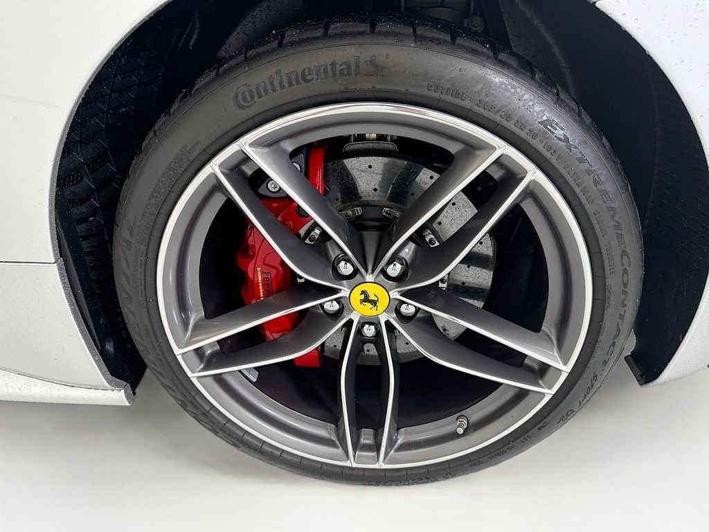 Used 2018 Argento Nurburgring Ferrari  image 34