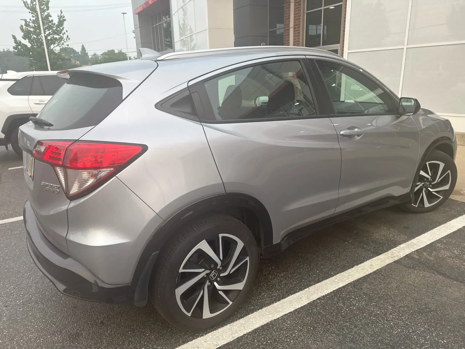 Used 2020 Lunar Silver Metallic Honda Sport image 5