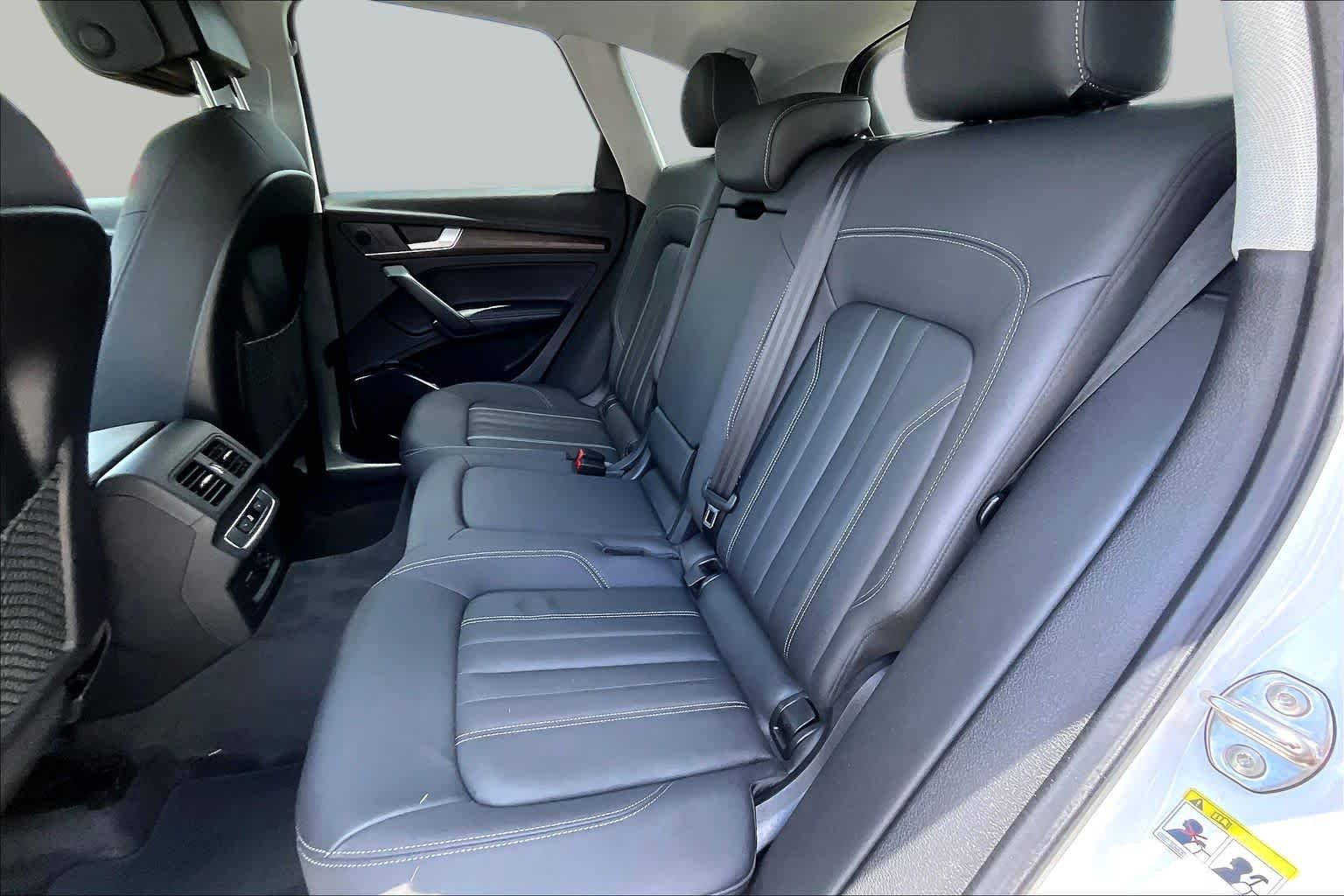 Used 2021 GLACIER WHITE METALLIC Audi Premium Plus image 21