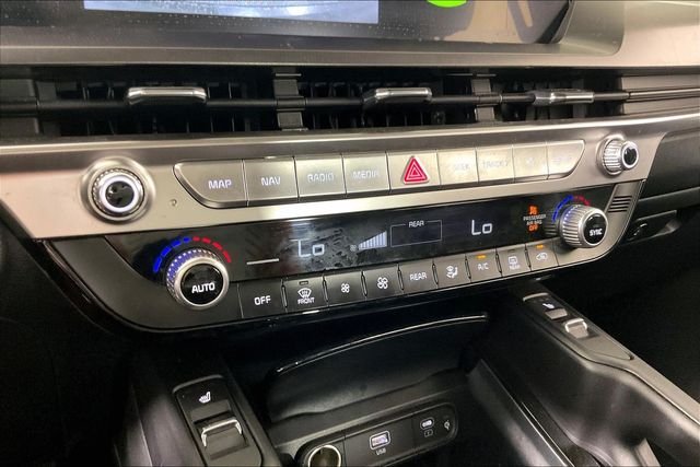 Used 2025 Black Kia S image 13