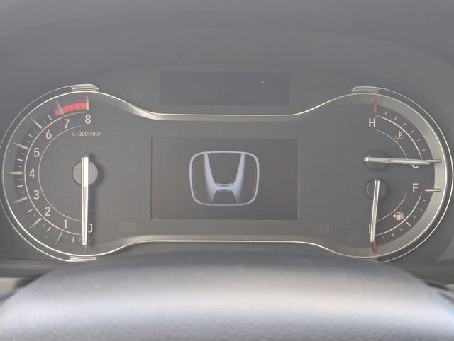 Used 2023 Radiant Red Metallic II Honda RTL image 14