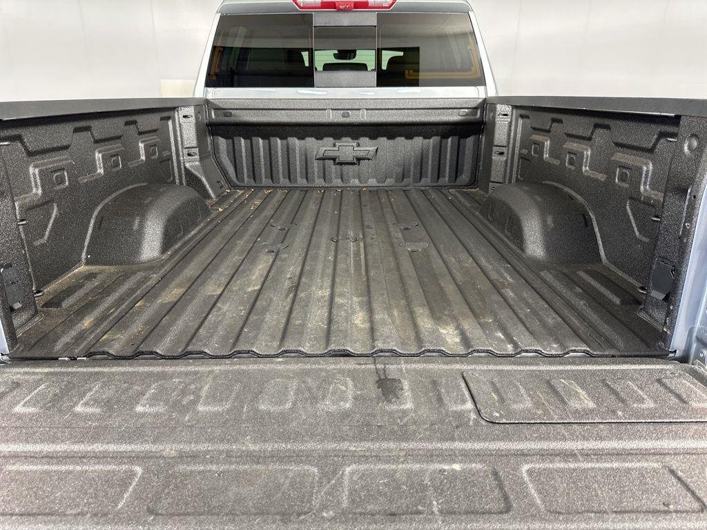 Used 2025 Sterling Gray Metallic Chevrolet LTZ image 26