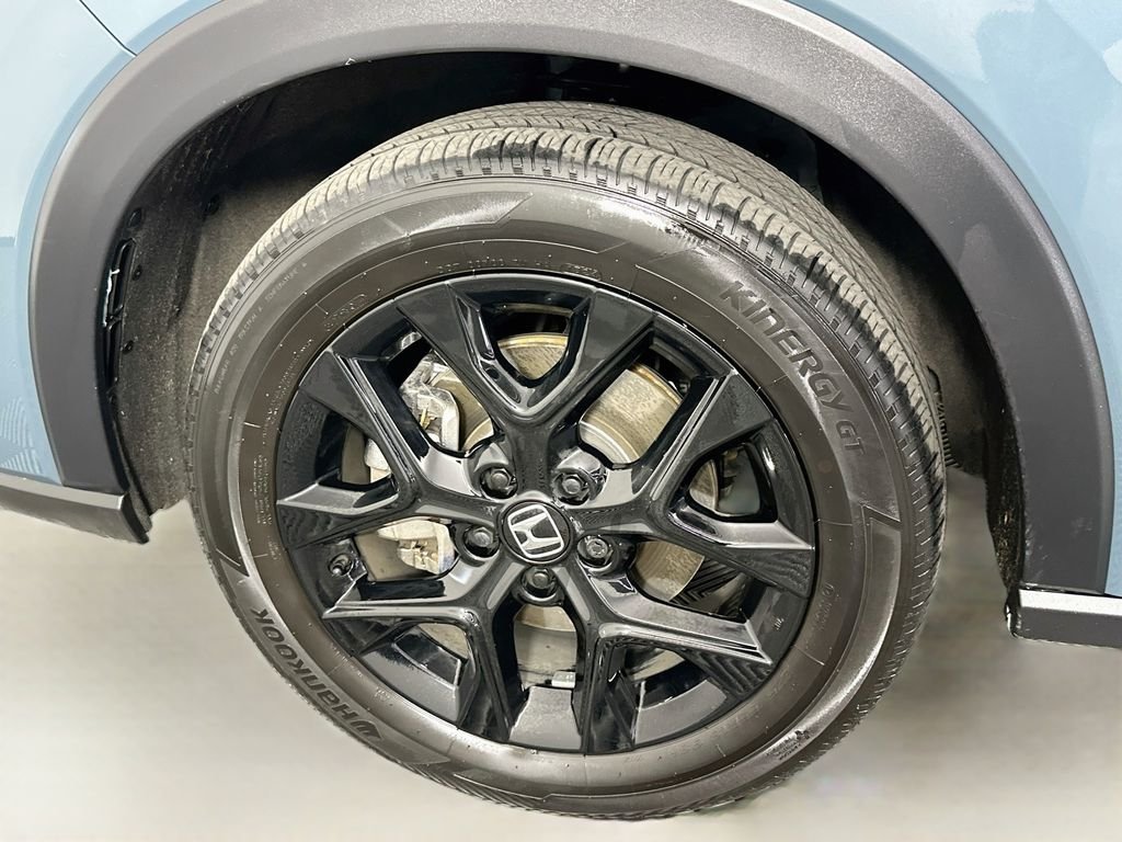 Used 2025  Honda Sport image 30