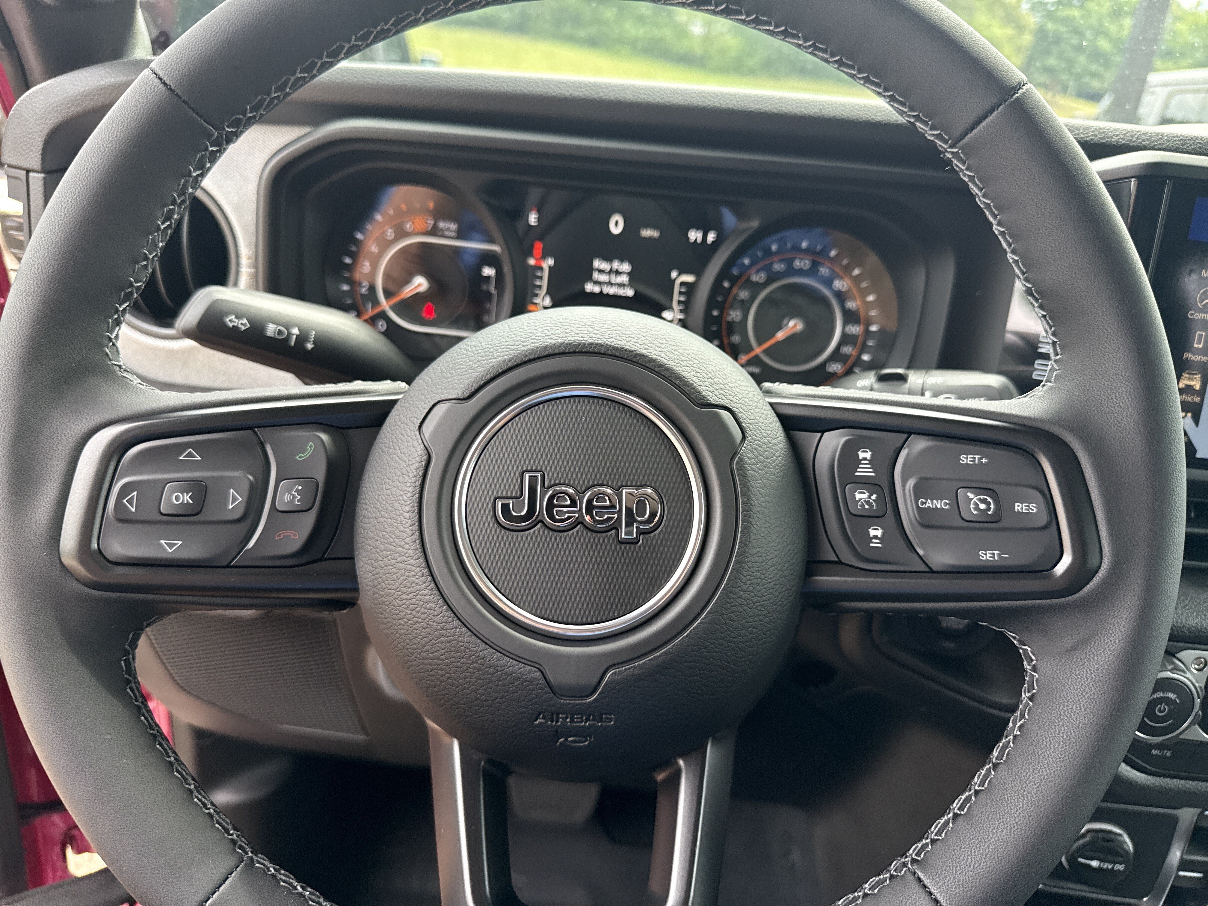 New 2026 Tuscadero Pearlcoat Jeep Sport S image 23