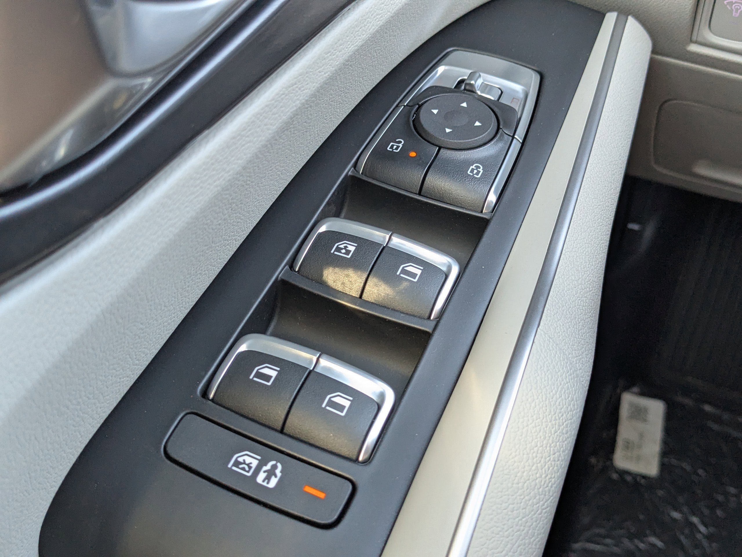 New 2026 Glacial White Pearl Kia S image 32